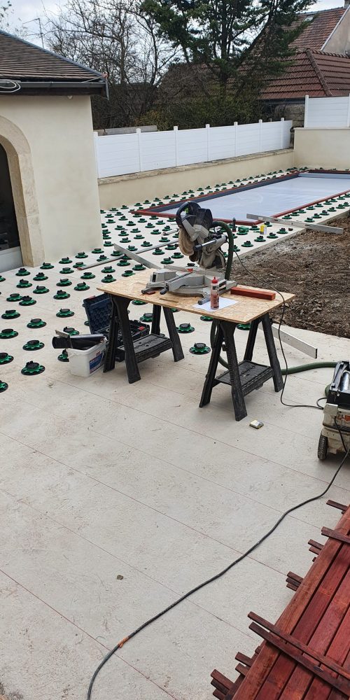 Après pose de la dalle en béton mise en place des pilots - particulier