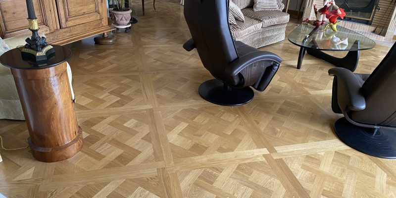 Photo d'un pose de Parquet Marqueté - étape de ragréage du sol