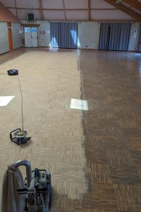 Etat de la salle polyvalente en début de rénovation par Dijon Parquets